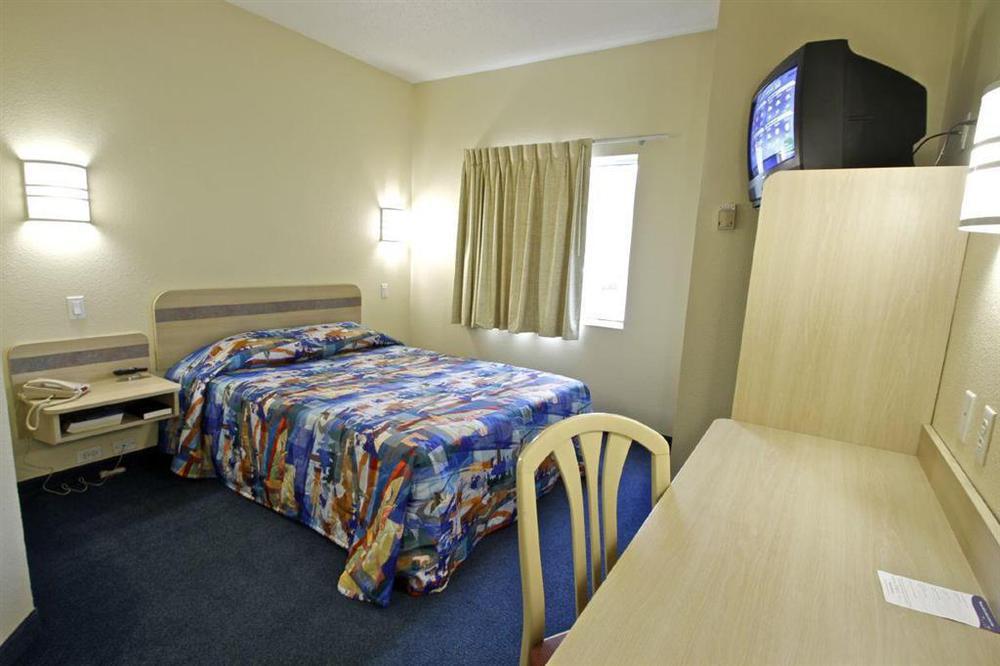 Motel 6-Columbia, Sc - Fort Jackson Area Phòng bức ảnh
